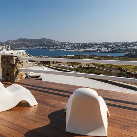Mykonos Actor's Villa. 3 Bedrooms, Private Pool. Mykonos Town