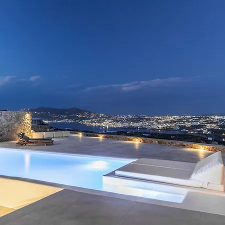 Mykonos Actor's Villa. 3 Bedrooms, Private Pool.